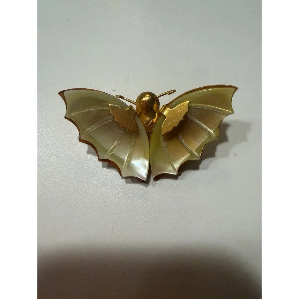 Vintage Abalone Shell Yellow Gold Tone Butterfly Brooch/Pin